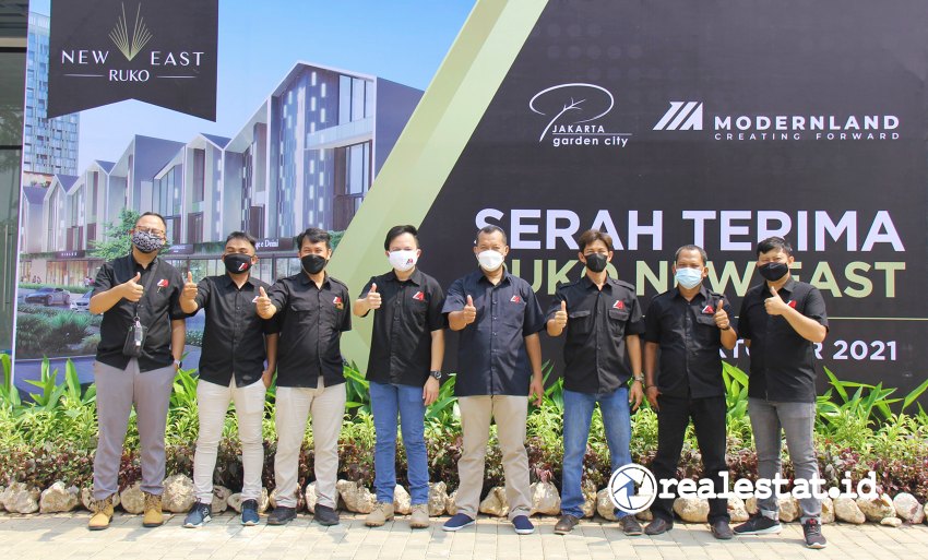 Serah Terima Ruko Shophouse New East di Jakarta Garden City realestat.id dok Serah Terima Ruko Shophouse New East di Jakarta Garden City realestat.id dok