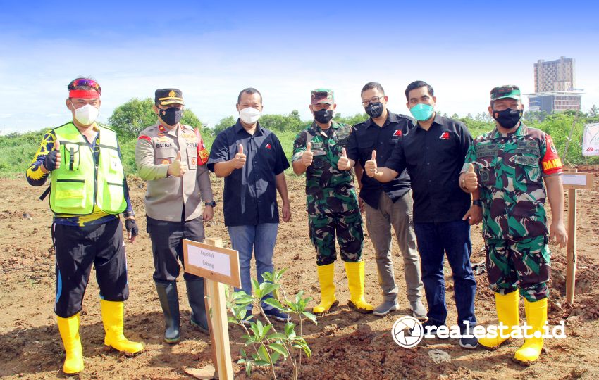 Jakarta Garden CSR Gowes dan Tanam Modernland realestat.id dok Jakarta Garden CSR Gowes dan Tanam Modernland realestat.id dok