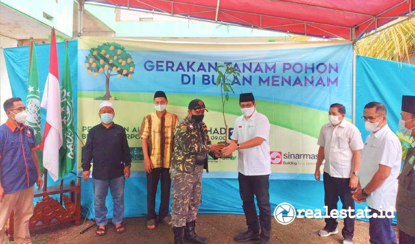 gerakan tanam pohon di bulan menanam yayasan muslim sinar mas land ymsml realestat.id dok gerakan tanam pohon di bulan menanam yayasan muslim sinar mas land ymsml realestat.id dok