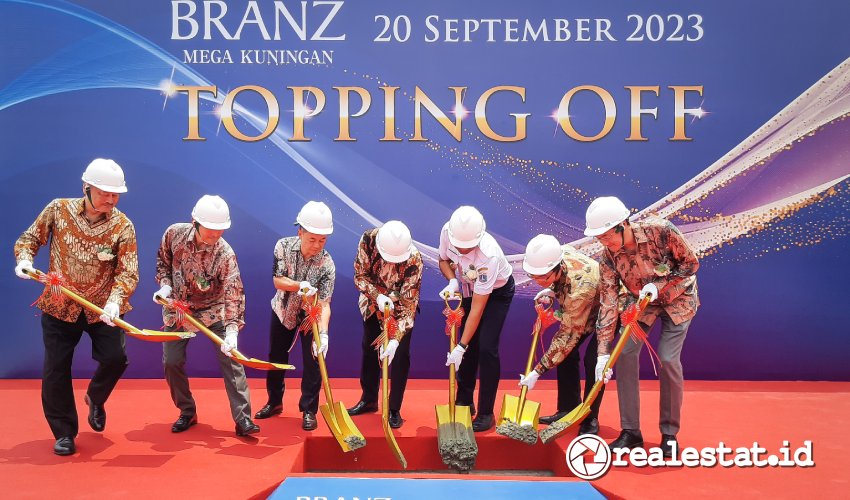Tokyu Land Indonesia melakukan topping off Branz Mega Kuningan Jakarta Tokyu Land Indonesia melakukan topping off Branz Mega Kuningan Jakarta