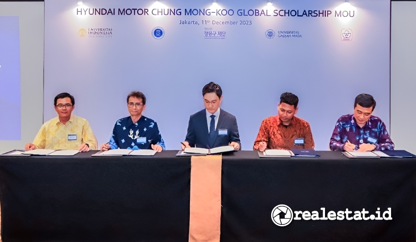 Penandatanganan MoU President University Hyundai Motor Chung Mong-Koo Global Scholarship realestat.id dok Penandatanganan MoU President University Hyundai Motor Chung Mong-Koo Global Scholarship realestat.id dok