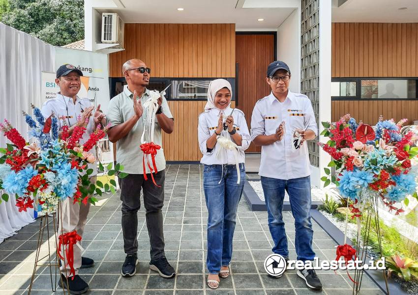 Platform penyedia jasa Tukang Online berkerjasama dengan pengembang Jatiwaringin Town House 6-RealEstat.id-Adhitya Putra Platform penyedia jasa Tukang Online berkerjasama dengan pengembang Jatiwaringin Town House 6-RealEstat.id-Adhitya Putra
