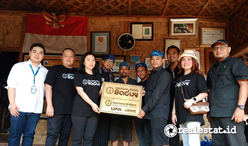 Program-Gerakan-Peduli-GB-Berikan-donasi-saung-kamar-mandi-di-Baduy-Lebak-Banten-RealEstat.id_ Program-Gerakan-Peduli-GB-Berikan-donasi-saung-kamar-mandi-di-Baduy-Lebak-Banten-RealEstat.id_