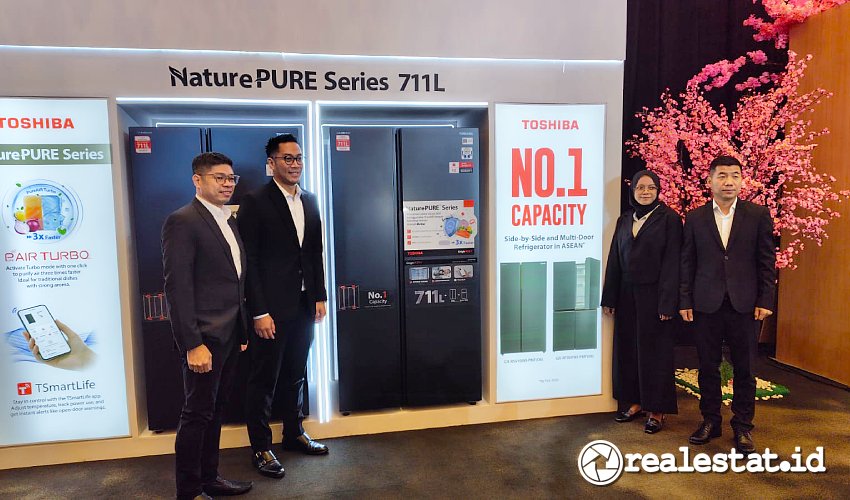 Kulkas Toshiba Nature Pure Series Terbesar di Indonesia MURI realestat.id dok