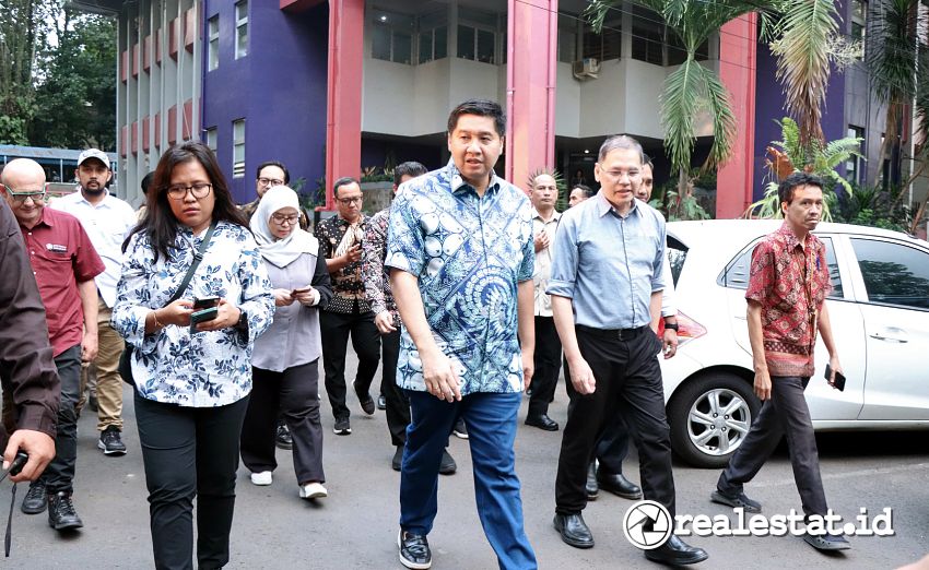 Menteri PKP Maruarar Sirait Mengunjungi Lokasi Rusun Kampus Unpad bandung Realestat.id dok Menteri PKP Maruarar Sirait Mengunjungi Lokasi Rusun Kampus Unpad bandung Realestat.id dok