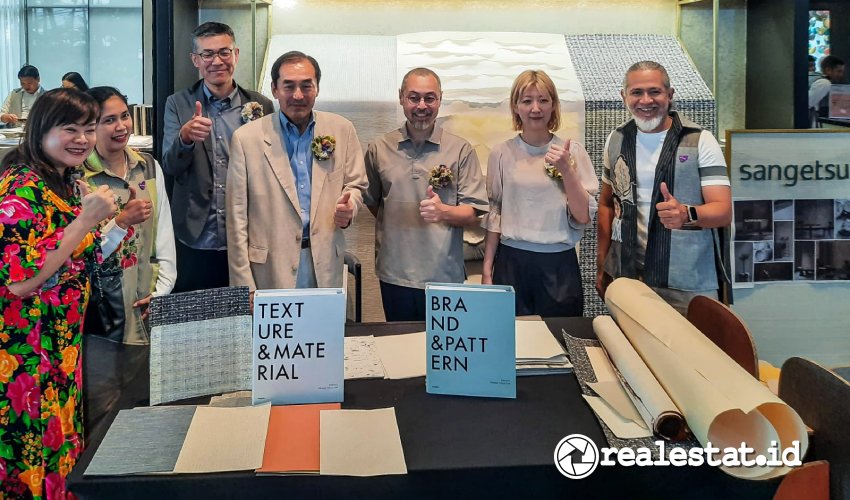 Salah satu peserta pameran wallcovering internasional di Goodrich Lifestyle Festival 2025-RealEstat.id-Adhitya Putra