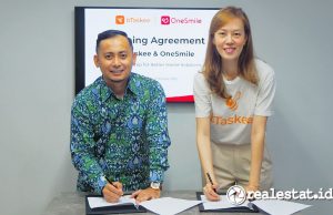 Lewat Aplikasi OneSmile, bTaskee Hadirkan Solusi Rumah Tangga Bagi Warga BSD City Signing Agreement Yohanes Zega CEO OneSmile Diana Liudin Marketing Manager bTaskee Realestat.id dok