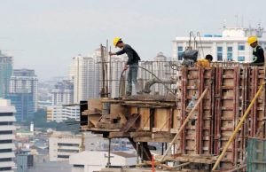 Pentingnya Standar Keamanan Konstruksi untuk Bangun Masa Depan Arsitektur Berkelanjutan Keamanan konstruksi menjadi faktor krusial untuk menghindari kecelakaan kerja di bidang konstruksi-RealEstat.id