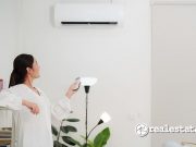 7 Rekomendasi AC Low Watt 1/2 PK Terbaik 2025: Hemat Listrik dan Bikin Tagihan Tetap Irit! Rekomendasi AC Low Watt 1_2 PK Terbaik 2025-RealEstat.id