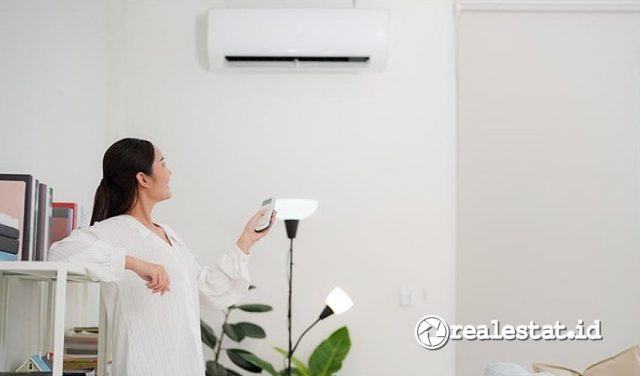 Rekomendasi AC Low Watt 1_2 PK Terbaik 2025-RealEstat.id Rekomendasi AC Low Watt 1_2 PK Terbaik 2025-RealEstat.id