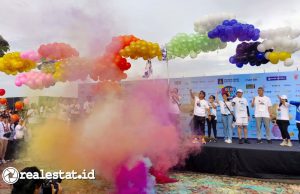 Ari Lasso dan 12.000 Peserta Ramaikan Paramount Color Walk 2025: Puncak HUT ke-19 Paramount Enterprise paramount color walk 2025 realestat.id dok