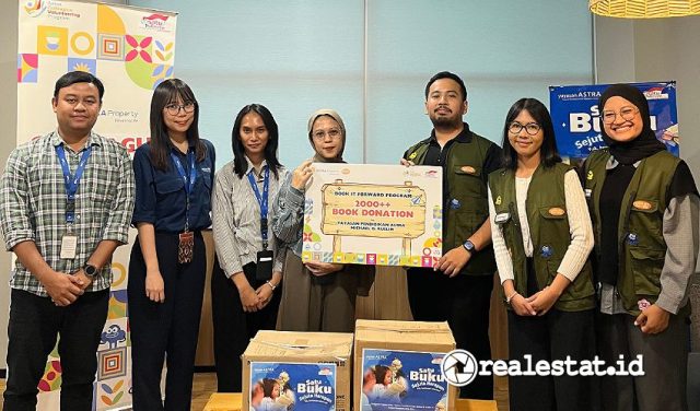 program donasi buku Astra Property bertajuk Book It Forward-RealEstat.id program donasi buku Astra Property bertajuk Book It Forward-RealEstat.id